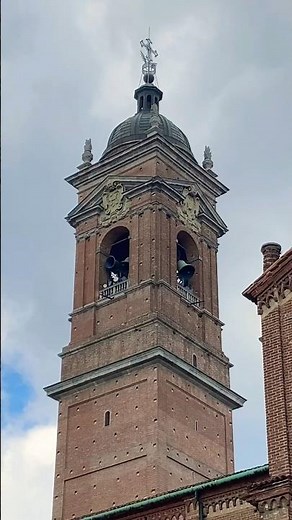The wonderful bells of Monza Cathedral (Italy) ring festively for Easter