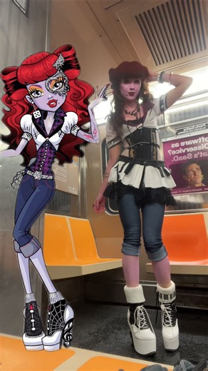 𝓿𝓮𝓻🧿♌️🪄𝓬𝓪🌙 徐 on Instagram: "and that’s on DIY 💋 { I feel the need to make an edit: obvi I didn’t make these shoes I’m not a cobbler but I am fashion designer so the fact I pissed so many of you off means I do my job well. If we want to get nit picky let’s do it together. I handmade my top from leftover linen material from a showing I did for an arts center about two summers ago. I remember having to take transit back from LI