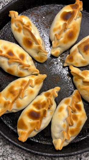 Empanadas de bondiola a la barbacoa — receta fácil para el Mundial