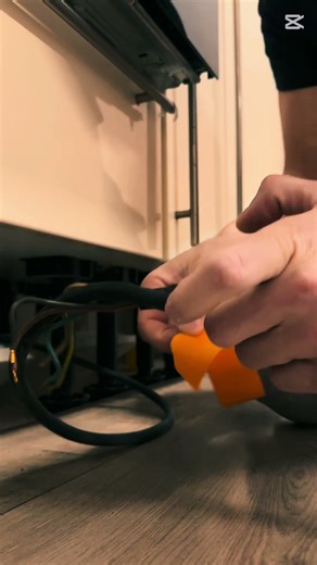 four-zone glass-ceramic cooktop installation