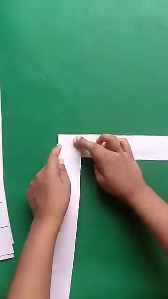 How to make slinky spring / Easy spring paper craft, #short #papercraft