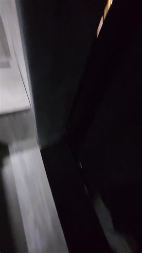 box_truck_sleepers (@box_truck_sleepers)’s videos with original sound - box_truck_sleepers