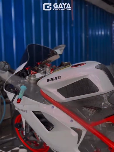 Rev up Your Ride: The V2 Ducati Experience