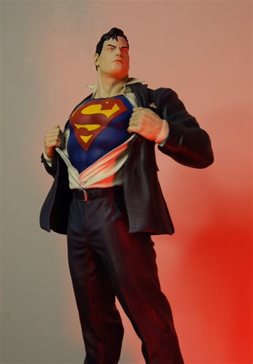 Superman •покрас ручная работа •высота 34 см •материал пластик #superman #dccomics #dcu #dc