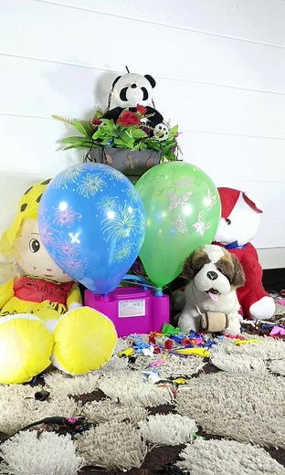 Surprise Balloon explosion? Watch what happen next 🎈🎈🎈 #funny #viral #balloon #teddybear #toys #kids
