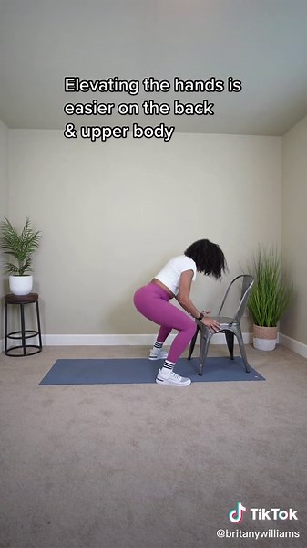 I love this burpee modification if youre a beginner in your home workouts or at the gym! #burpeemods #burpee #beginnerfriendlyworkout #beginnerfitness