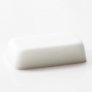 Syndopour Stephenson Melt and Pour Solid Shampoo Base