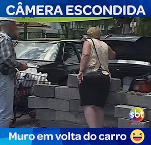5.8M views · 6.2K reactions | E agora? Como vai tirar o carro??? 藍藍藍藍 #câmeraescondida #sbt #sbtnointerior Curta: SBT Interior | SBT Interior | Facebook