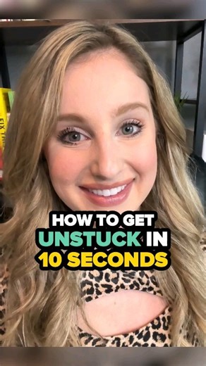 Feeling stuck? What if I said it’s super simple to get unstuck? Here’s my process. ⬇️ I get it; you have a million things to do. When something comes up, or you’re trying something new, it can cause you to feel like you’re stuck. But, here’s the truth. You never actually stuck! All you have to do is ask yourself, what would one step forward be? Let’s say you want to start getting active on LinkedIn, but you don’t know where to start. What would the next step be? ➡️ Would it be to Google how to g