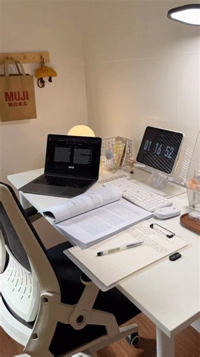 Yennie 𐙚 on Instagram: "My essays sounded way too “robotic,” so I finally tried VILOI from @viloi.official 🤖➡️📝 I love that I can customize the tone and style (Essay/Professional) to make it sound human. It bypasses any AI detection tools. 🤫 Plus, if I get stuck, the built-in AI chat explains everything, even step-by-step math solutions (no generic answers here!). Link in my bio ✅ #viloi #essayhacks #studenthacks #writingtips #academicweapon"