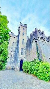 Hiking Dublin, Ireland! 🇮🇪 | Howth Castle & Muck Rock | Solo Travel #travelvlog