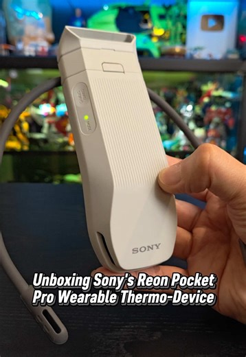 Meet the Sony Reon Pocket Pro smart wearable thermo-device. Its dual thermo-modules helps keep you cool on hot days and warm on cold days. With a 3000 mAh battery, it can last for about 10hrs at level 4 cooling and 5hrs at level 4 warming. It’s out now and retailing at S$329 in Singapore! #Sony #ReonPocket #ReonPocketPro #Unboxing #WhatToBuy #Tech #Geek