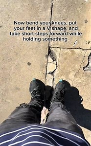 Rollerblading Made Easy: 1-Minute Beginner Guide