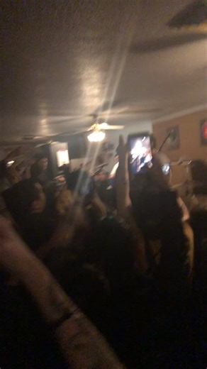 Here, mentally #citizenbandlive #citizen #poppunkmusic #drovealone