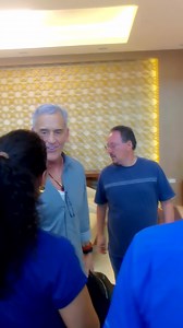 47K views · 877 reactions | Ya está aquí John Wesley Shipp el actor norteamericano conocido por su actuación en la serie THE FLASH (1990) y Henry Allen en la serie THE FLASH (2014). Ven a conocerlo este viernes, sábado y domingo en el Centro de Convenciones Guayaquil. Entradas a la venta en TICKETSHOW GUAYAQUIL-QUITO-CUENCA y en línea www.ticketshow.com.ec #Vivelaexperiencia #GuayaquilEsMiDestino | Comic Con Ecuador | Facebook