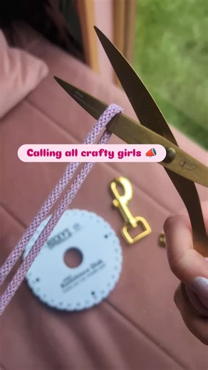 Snip ✂️ Thread 🧵 Braid 🧵 Beginner friendly online tutorial and so much fun to make! #smallbusiness #crafting #craftyproject #makeyourown | Rocky's Pet Products
