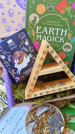 🌿 Enchanting surprises await! ✨ Our March Nature Magick Box is full of natural goodies to help you reconnect with the beauty of the outdoors. From enlightening reads to mystical altar decor, earthy sips to cleansing baths, and more- there's seriously SO MUCH MAGIC lovingly packed into this month's box... To unbox your own Nature Magick Box for just $33, subscribe by following the link in our bio! (We're also including free Treasures of the Tarot Boxes as a welcome gift to anyone who purchases a