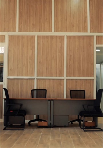 Office goals: unlocked. Check out this sleek setup! . .