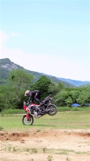 Manual de taller para motos y quad on Instagram: "Honda africa twin CRF 1100 adventure sports Manual completo en pdf para mantenimiento y reparación para #Honda #africa #twin #CRF1100 #adventure #sports 👉WhatsApp +5491126408612 para info. 👇👇 https://manualesmotos.com/2021/06/08/honda-crf-1100-africa-twin-manual-de-taller-y-reparacion/ #Honda #CRF1100africatwin"