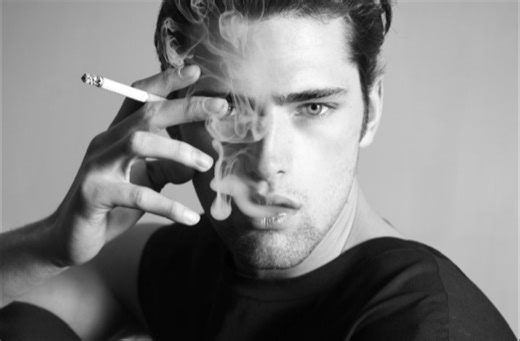 Blank Space MV男主 最富有的男模