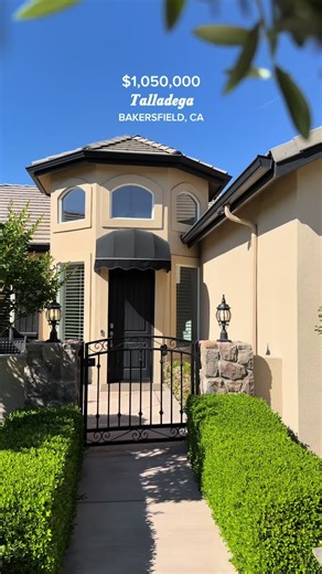 Unreal Backyard Luxury Home w/ Resort Vibes