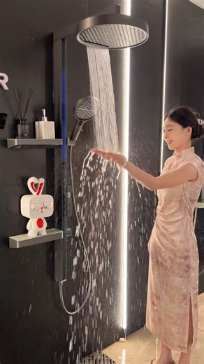 54K views · 712 reactions |  Strong Flow. Soft Touch. Perfect Balance.  This high-pressure shower head transforms ordinary showers into luxury rituals.  #LuxuryBath #HighPressureSystem #HomeWellness #ModernBathroom #SpaFeeling | Home Kitchen Supplies | Facebook
