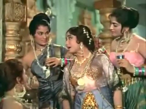 sansar se bhage phirte ho bhagwan ko tum kya paoge_Chitralekha1964_ Meena Kumari_Lata_Sahir_Roshan..