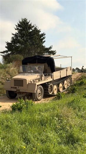 Heavy Halftrack Tractor sWS driving at Wheels and Tracks 2025
