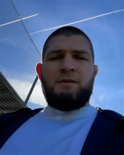 Khabib Nurmagomedov found himself in a very different setting this week, stepping into a Real Madrid training session and sharing a moment with Jude Bellingham. Khabib filmed Bellingham saying “send me location”, a playful nod to the line he once aimed at Conor McGregor. There has been mutual respect there for a while too, with Khabib previously copying Bellingham’s celebration on Instagram and tagging him in it. Now he is stood pitchside watching him train in Madrid, a natural crossover between