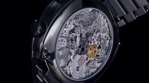 UNDEFEATED INC. joins forces with H. Moser & Cie. to build on almost two centuries of watchmaking tradition with a bold and irreverent collaboration. The two brands have taken their shared appreciation for functionality and minimalist aesthetic to produce a limited edition timepiece that subverts watchmaking expectations. A limited edition of 76 pieces, the Streamliner Chronograph UNDEFEATED will be available online from June 22nd on our website as well as selected UNDEFEATED stores. To learn mo