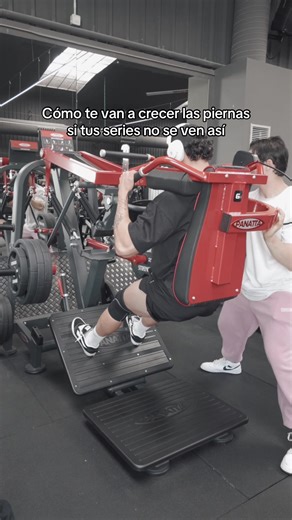 A ver cuántos flacos me dicen lo de los gritos en los comentarios 😮‍💨 - - #gym #humor #pierna #motivacion