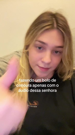 Receita de Bolo de Cenoura com Áudio Encantador