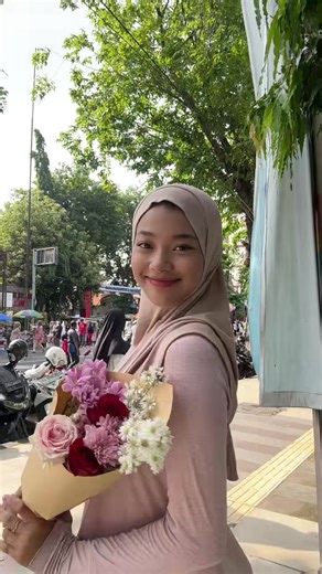 The Meaning Behind the Third Flower Gift