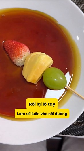 Cách làm kẹo hồ lô váng sữa cực ngon, ngọt dịu tan chảy trong miệng ✨ #xuhuong #lamdephangngay #beautytips #goclamdep #meolamdep | Làm Đẹp Hàng Ngày