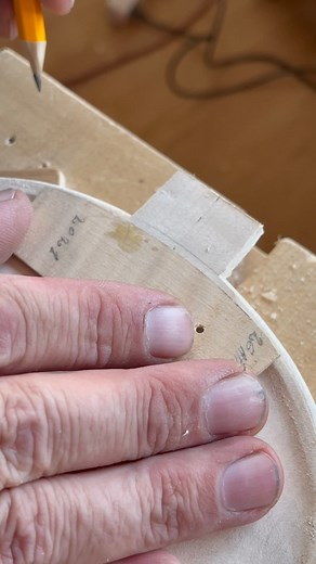 46K views · 211 reactions | This smooth phase is preparing the body for purfling #wood #violin #luthier #instagram #violinmaker #newinstrument #cello#violino #liutaio #viola #geige #classicalmusic #violinlovers #바이올린 #ヴァイオリン #cellomaker #strings #bestsound #satisfying #woodworking #igers #instagood #love #ytupopstrings #job #handmade #romania | Luthier Pop | Facebook