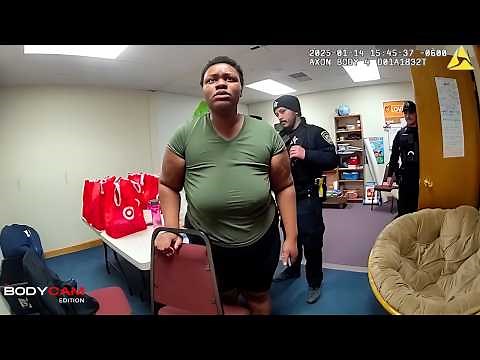 Enormous Woman Completely Explodes When Police Don't Take Her Side