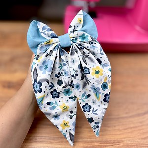 Making the last trendy bow - easy for the beginners of sewing . #sewinglovers #hairbow ##trendyaccessories | Knitting Woman and Embroidery