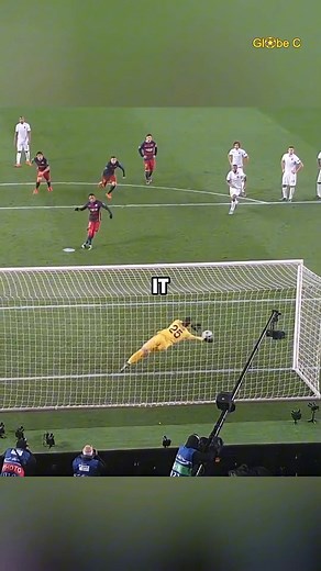 7.2K views · 139 reactions | Szczęsny saved penalties from Mbappé, Messi and Neymar 勞 #messi #football #mbappe | FC Avenue | Facebook