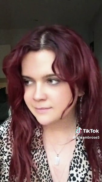 fully aware this could end up on the wrong side of the internet but think it’s maybe a discussion worth having?? this isn’t okay right? 🫩 #lgbtqia #lgbtlove #pride #bisexual🏳️‍🌈 #pansexual