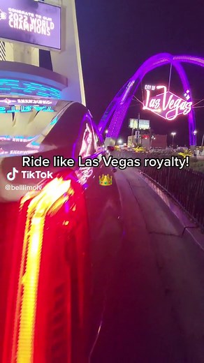 Luxury Limousine Ride Down the Iconic Las Vegas Strip