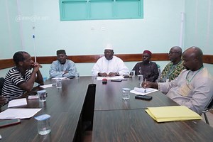 Une nouvelle grille de programmes « dynamique » pour les auditeurs de la radio Al Bayane lancée - Abidjan.net News