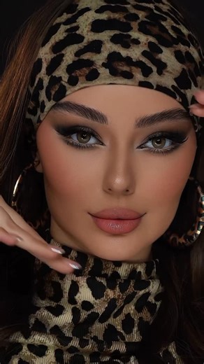 Lebanon Bride Beauty Center on Instagram‎: "Makeup 💄 @lb.beautycenter Photographer 📸 @jawaher.photographer.ae Model @mobina_byr #عروس #تسريحات #makeupforever #ماكييرات_الامارات #beautiful #روعه #salon #salon"‎