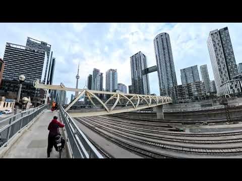 Toronto Loop Ride - 01 - Start and over first bridge