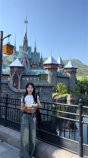 Experience a Magical Day in Arendelle with Elsa and Anna