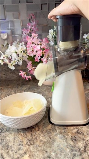 I Can’t Believe This Slicer Works This Fast! 😍The Kitchen Tool Everyone Needs! 🧀🥕