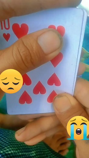 Mastering Card Tricks: Stunning Close-Up Performance