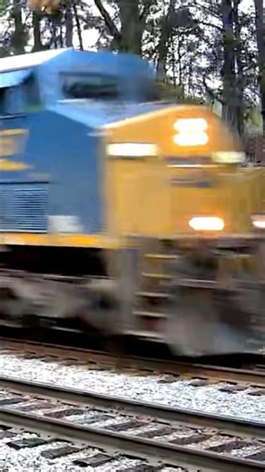 Flying CSX intermodal train in Newnan ga