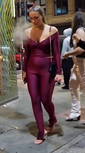 Night in london . . . . . #reelsviralfb #NightLifeCulture #partyinuk #weekend #NightlifeCommunity #nightlifeguide #nightlifeevents #britishbeauty #BritishBeauty #NightlifeFun #nightoutuk | Night Life With Camera