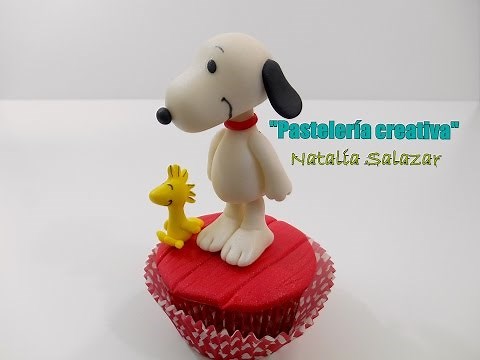 How to make Snoopy out of fondant | Natalia Salazar