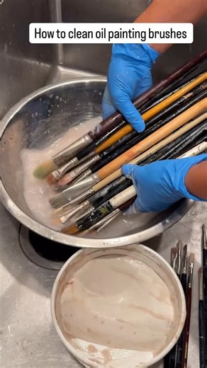 PAOLA LUTHER - ARTIST - CURATOR on Instagram: "The method on how to clean my oil, painting brushes follows these steps: I removed as much of the paint with paper towels, then I rinse the brushes on gamsol to try to remove as much of the paint. I follow by using a soap and hot water. Rinse, shape and let it dry flat on the counter"